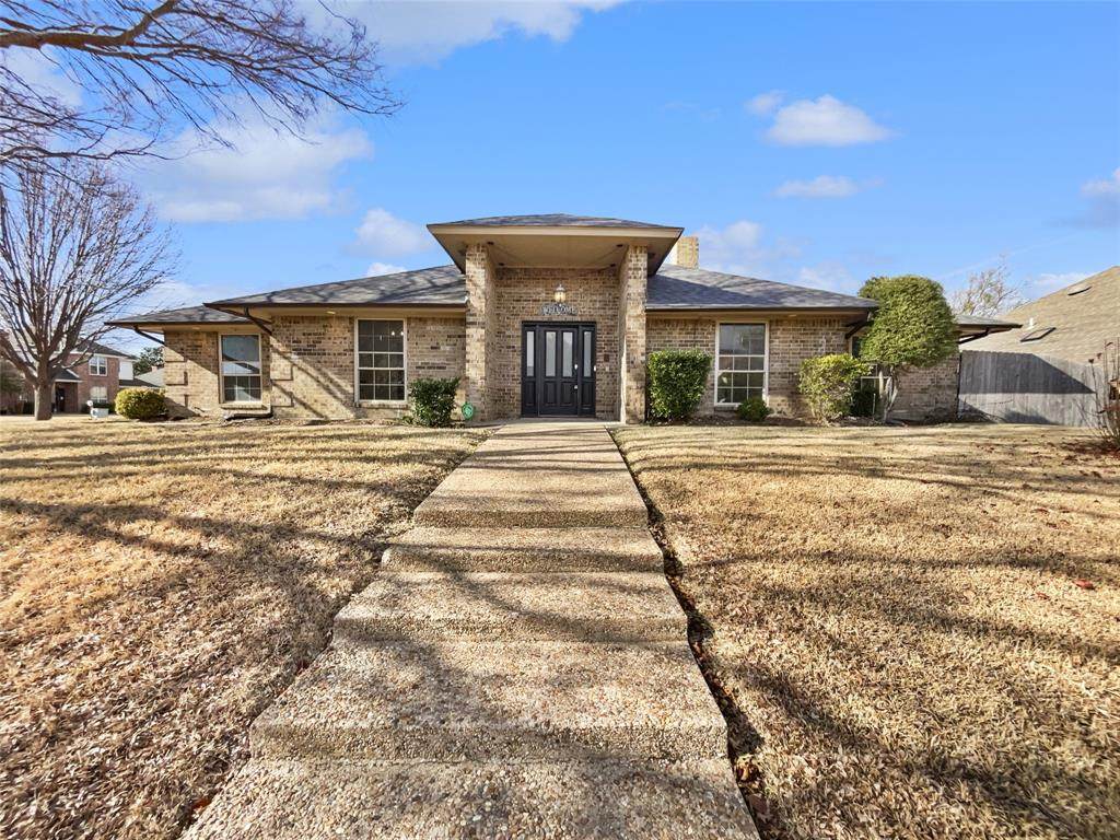 401 Kenshire Drive - Photo 1