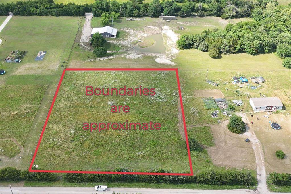 1676 County Road 4668 - Photo 1