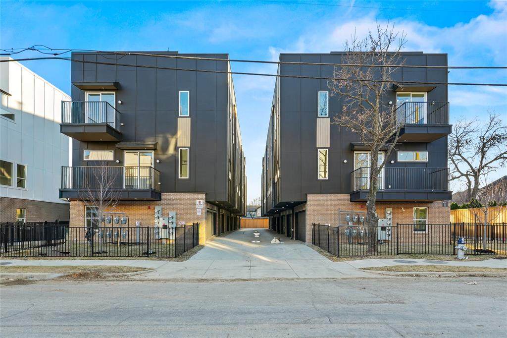 2101 Prairie Avenue - Photo 1
