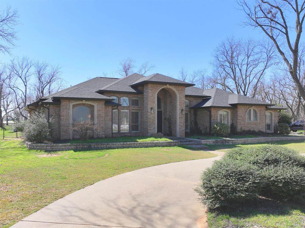 8810 Hampton Drive - Photo 1