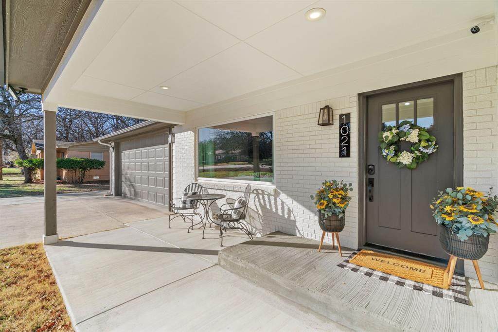 1021 Poe Street - Photo 1