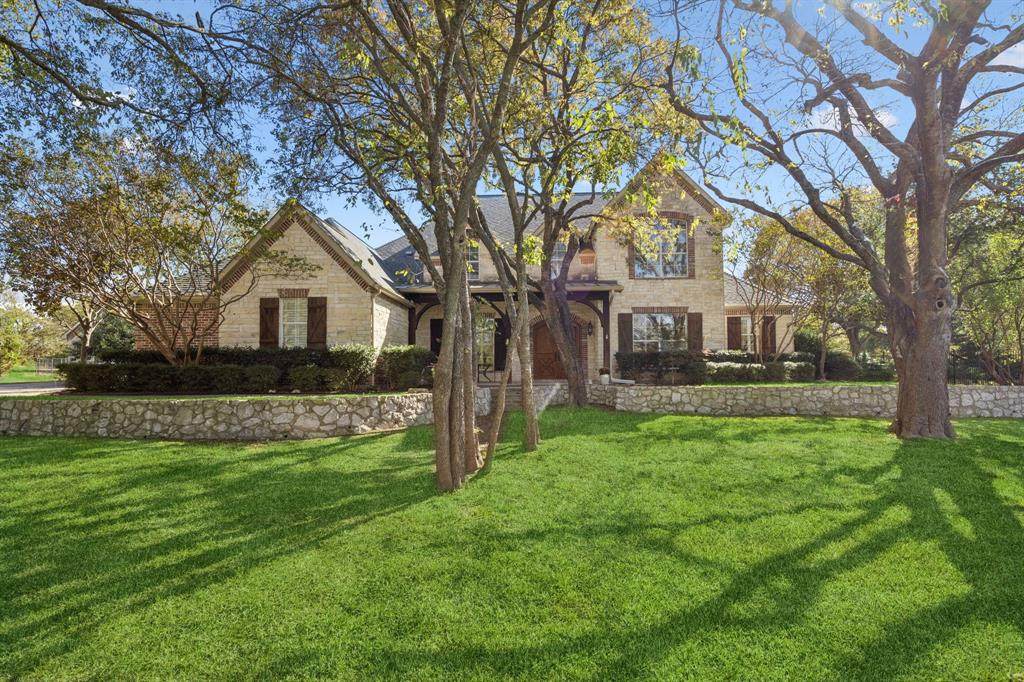 620 Oakmont Court - Photo 1