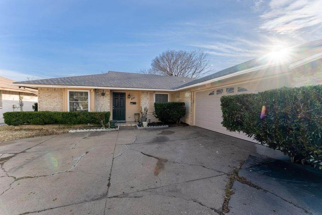 421 Springdale Lane - Photo 1