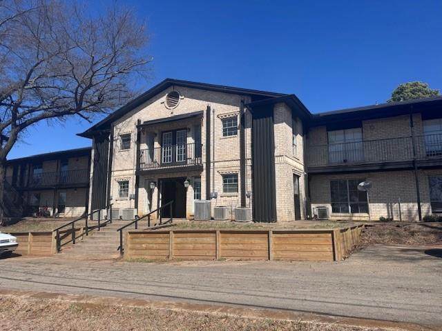 2903 Clarksville Street - Photo 1