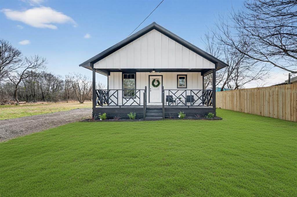 705 3rd Street - Photo 1