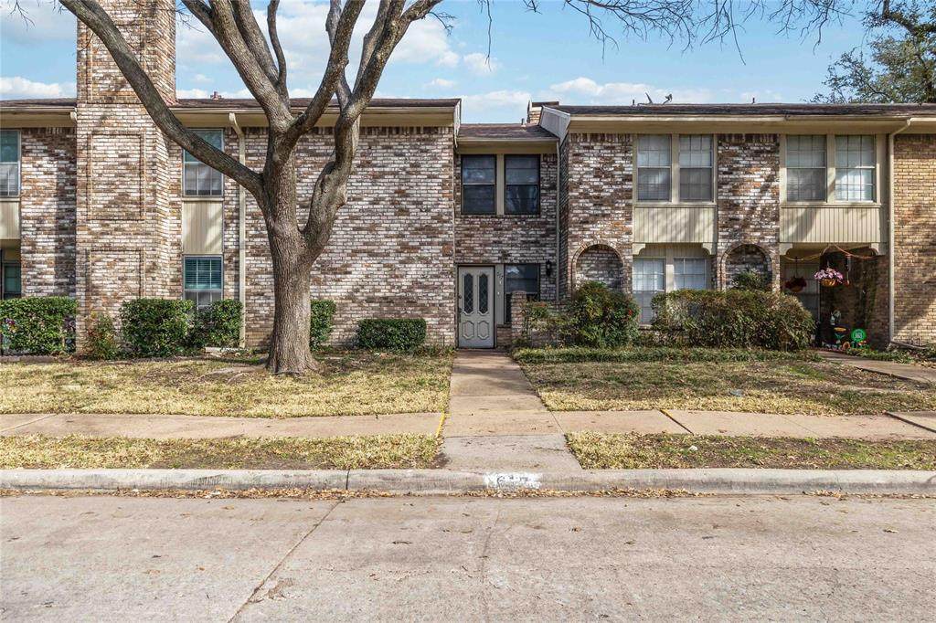 617 Towne House Lane - Photo 1