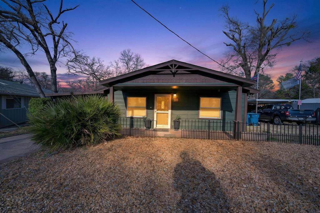 208 Harbor Drive - Photo 1