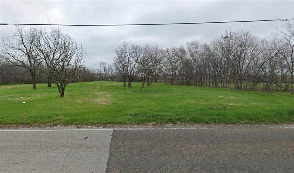 851 15th Street - Photo 1