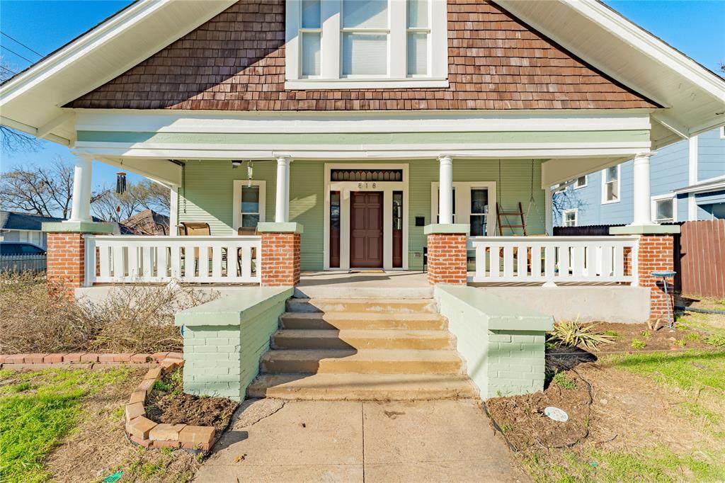 818 Richmond Avenue - Photo 1