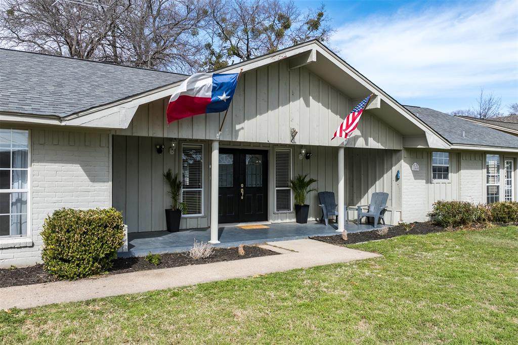 18460 Hickory Circle - Photo 1