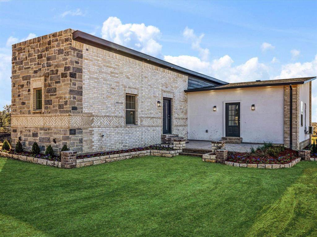 2761 Vz County Road 3417 - Photo 1
