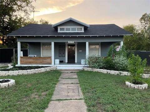 203 Archer Street - Photo 1