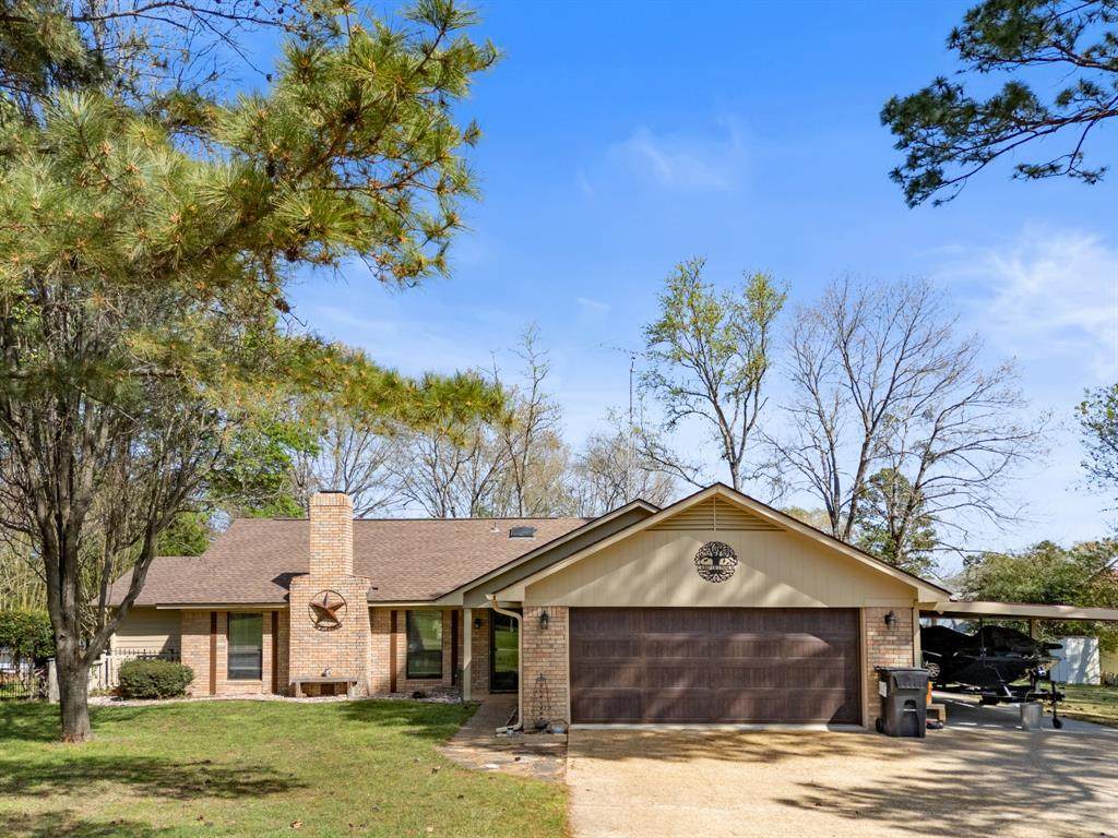 109 Old Barn Circle - Photo 1