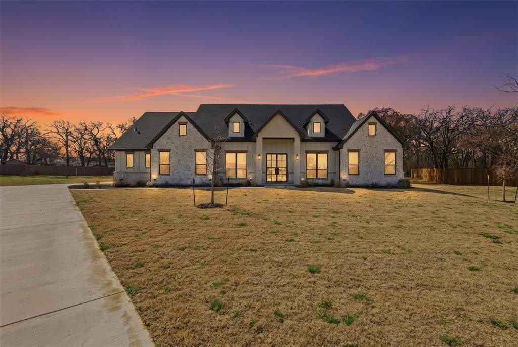5832 Grey Wolf Court - Photo 1