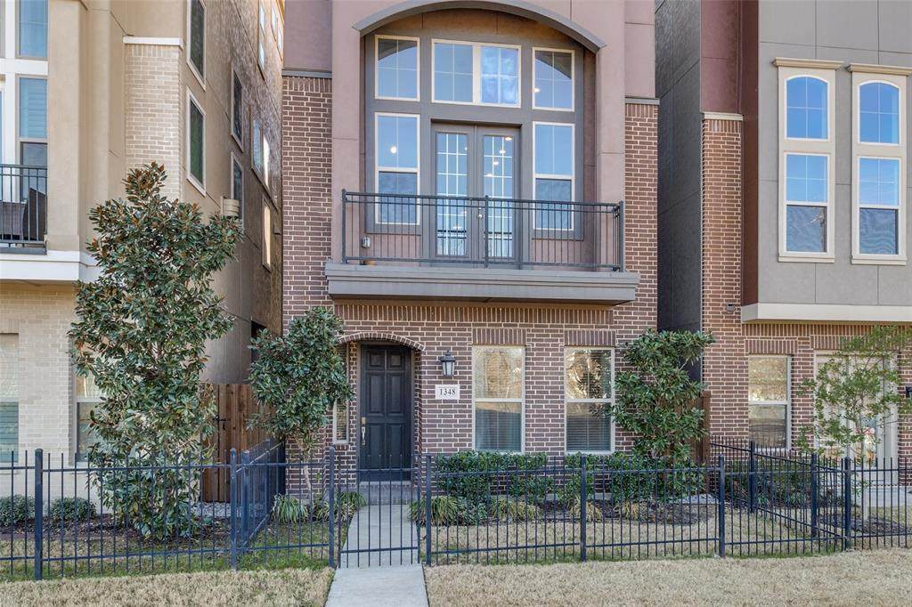 1348 Arch Place - Photo 1