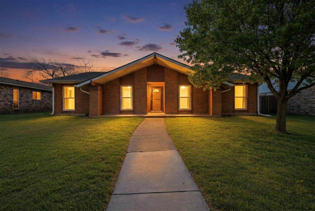 2114 Lymington Road - Photo 1