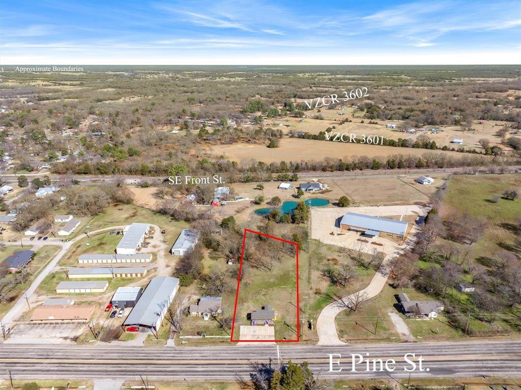 705 Pine Street - Photo 1