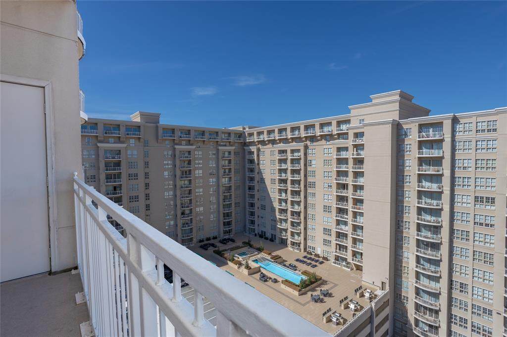3225 Turtle Creek Boulevard - Photo 1