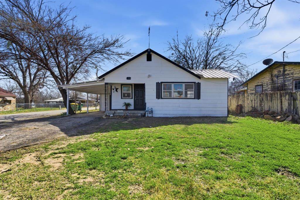 116 Lipan Drive - Photo 1