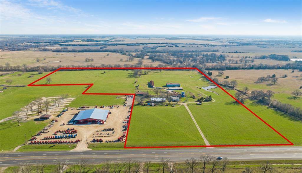 3052 Hwy 82 - Photo 1