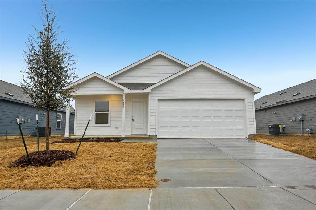 1616 Poptic Lane - Photo 1