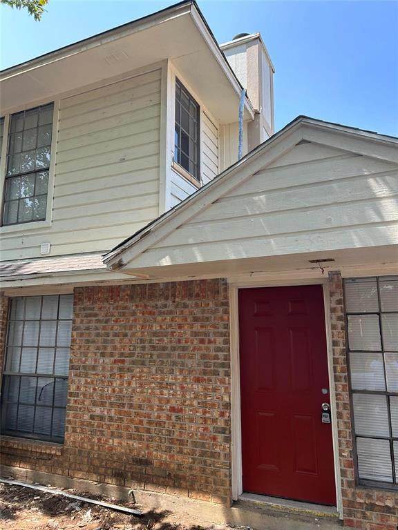 205 Kenney Street - Photo 1
