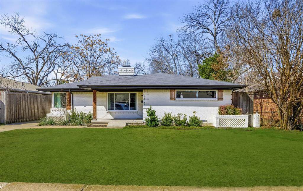 7127 Mockingbird Lane - Photo 1