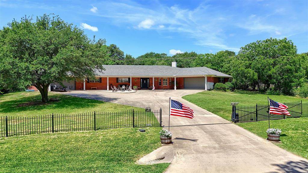 1246 Kiowa Drive - Photo 1