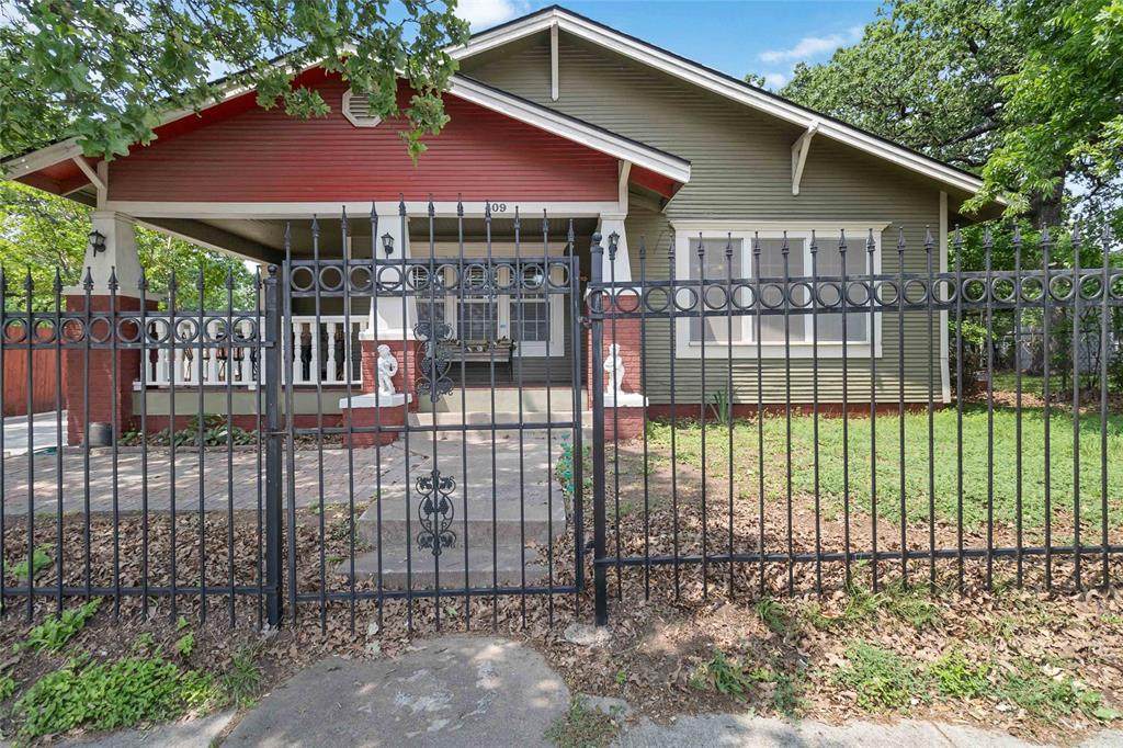 409 Sylvania Avenue - Photo 1