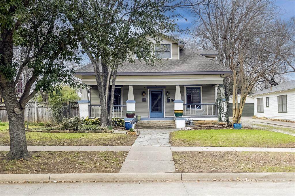 1616 Fairmount Avenue - Photo 1