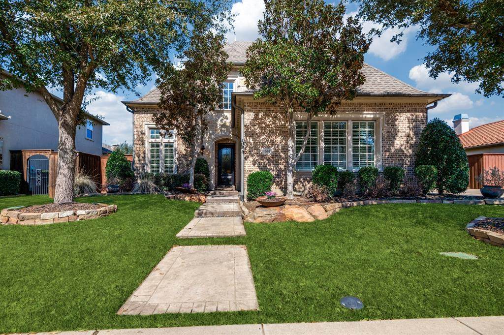 647 Fountainview Drive - Photo 1