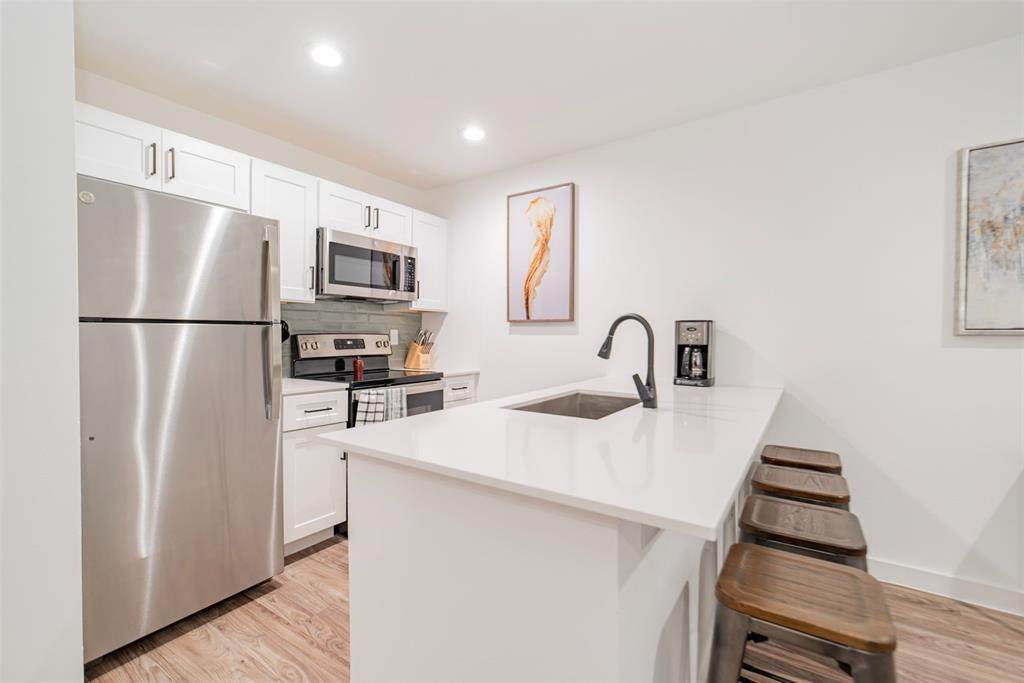 606 Marsalis Avenue - Photo 1