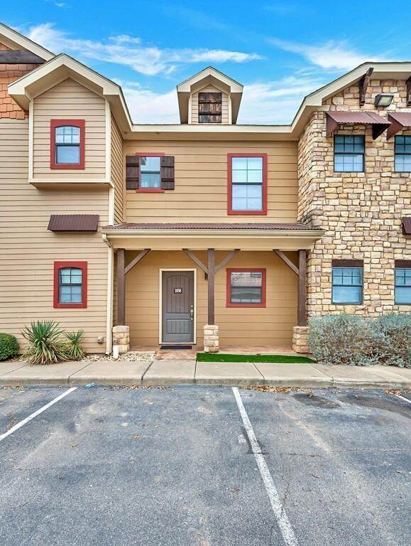 2410 2nd Street - Photo 1