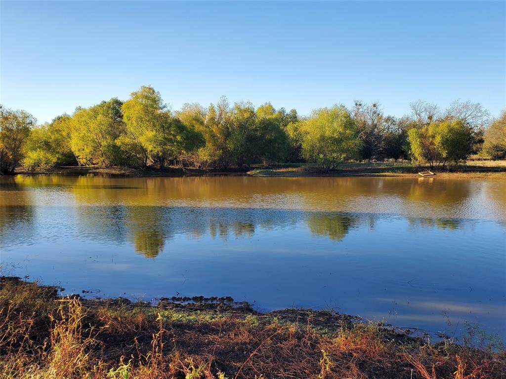 3721 Fm 1396 - Photo 1