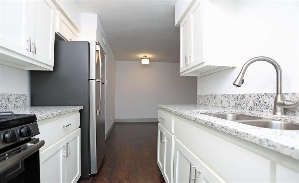 404 9th Street - Photo 1