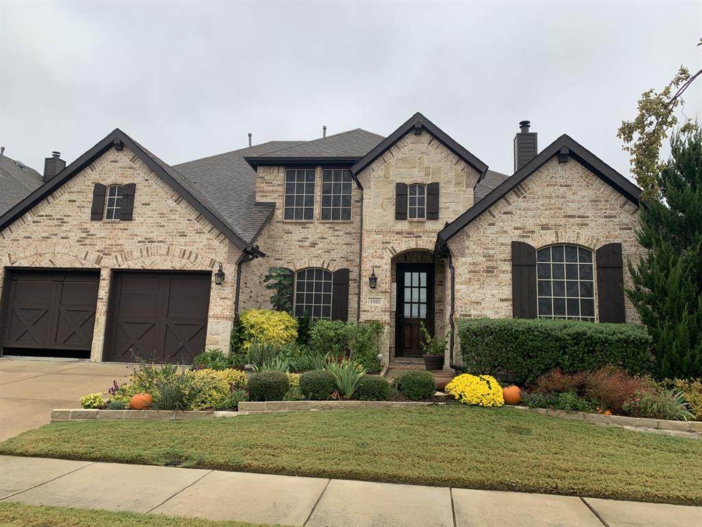4900 Bonfire Way - Photo 1