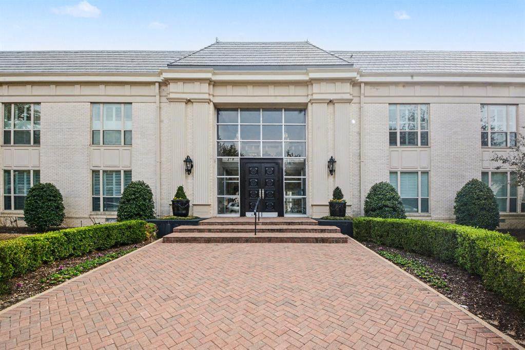 6126 Averill Way - Photo 1