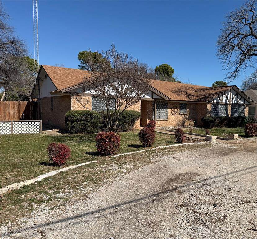 821 Highway 199 - Photo 1