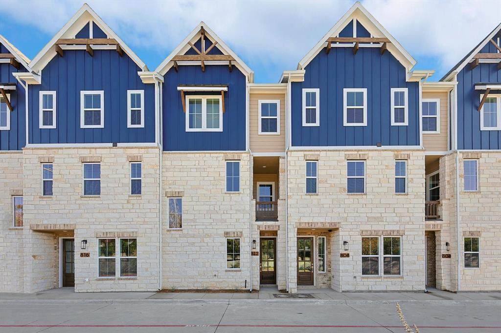 821 Concan Drive - Photo 1