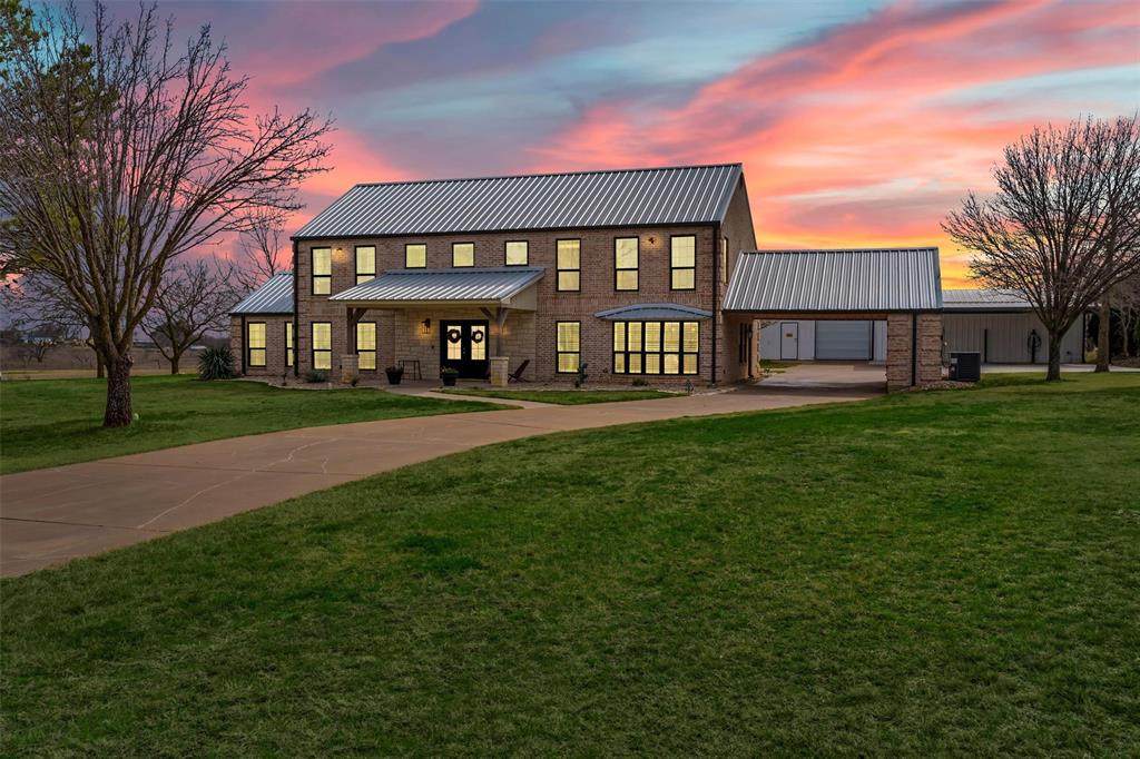 5817 County Road 913 - Photo 1