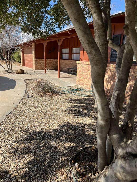 3212 40th Street - Photo 1