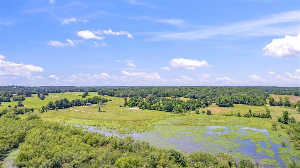 12250 County Road 3513 - Photo 1