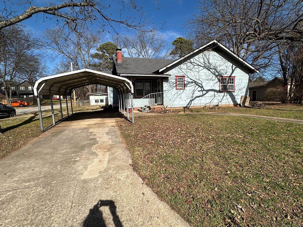 324 Plum Street - Photo 1