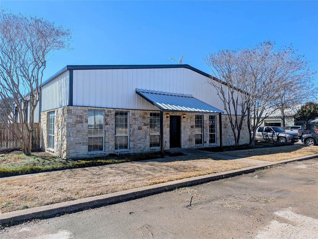 365 Val Verde Road - Photo 1