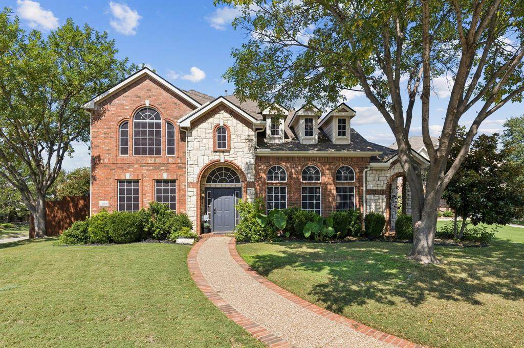 11001 Walden Court - Photo 1