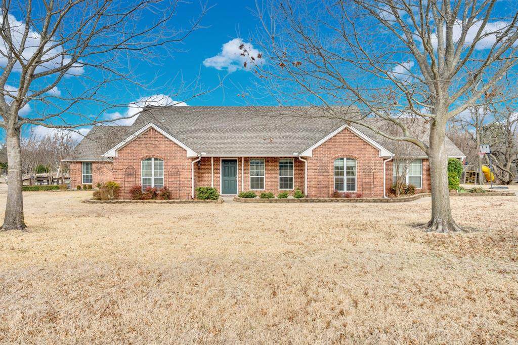 211 Walker Court - Photo 1