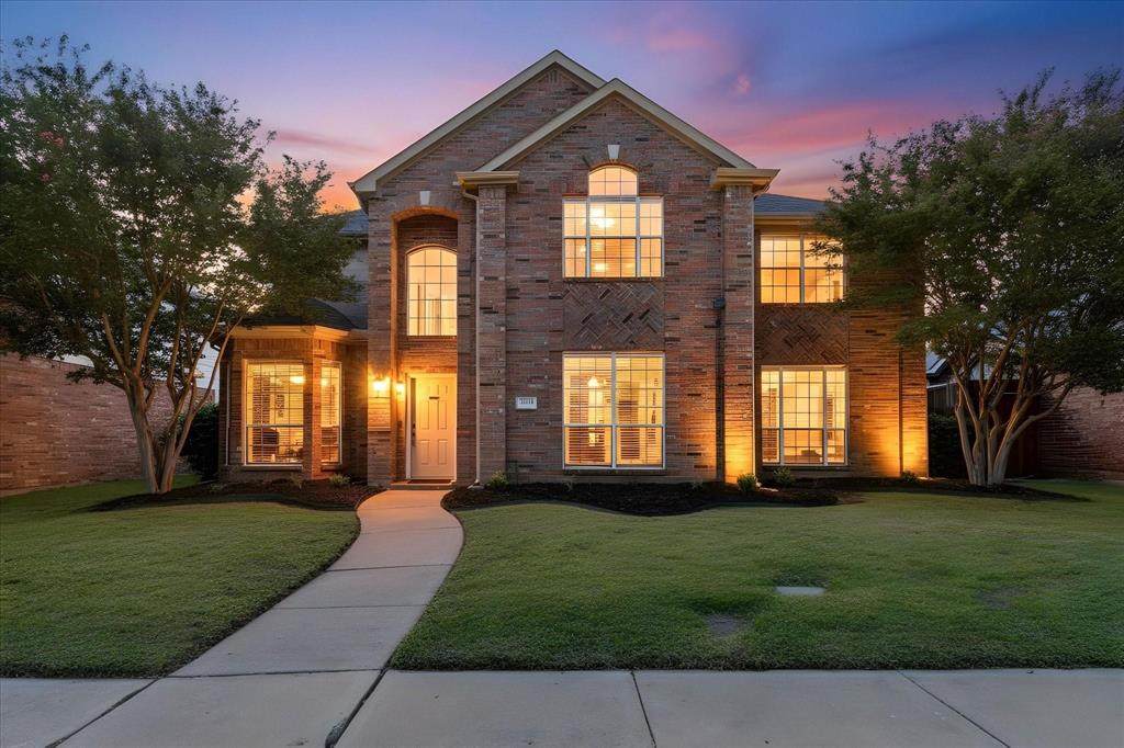 1318 Pinehurst Drive - Photo 1
