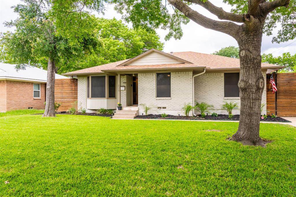 628 Nottingham Drive - Photo 1