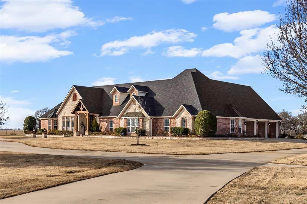 2560 County Road 4708 - Photo 1