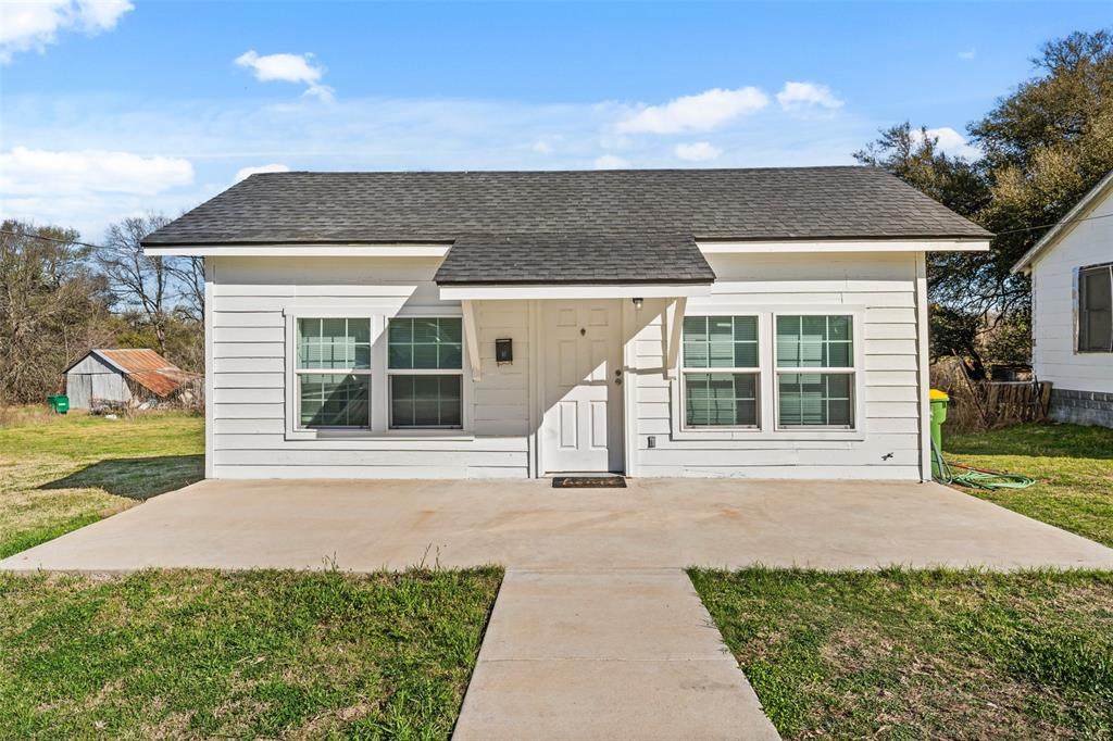 309 Louise Street - Photo 1